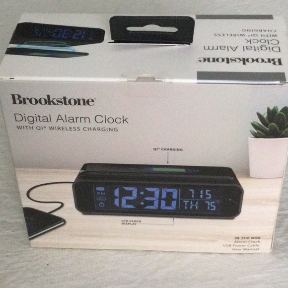 Home Brookstone Digital Alarm Clock with Wireless Charging New - Picture 1 of 5
